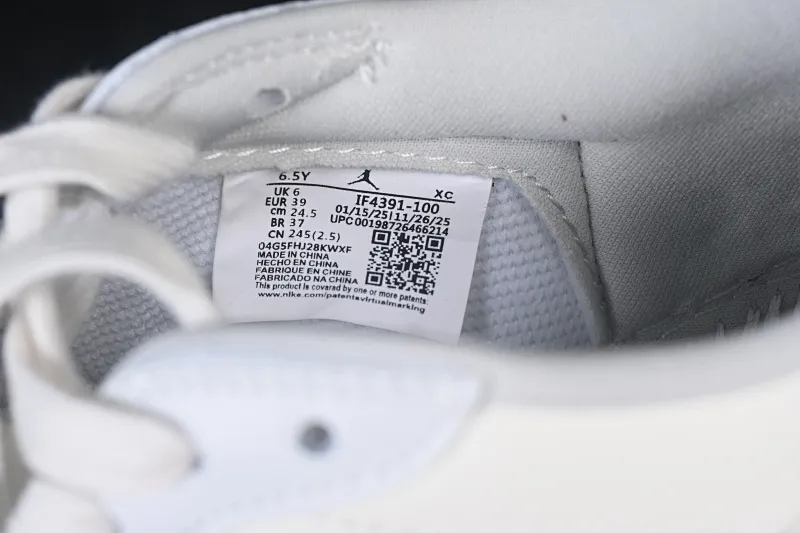 All categories Air Jordan Jordan series basketball shoes Air Jordan 1 Low Air Jordan 1 Low "Floral Swoosh" AJ1 Joe 1 flower embroidery low-top cultural casual sneakers IF4391-100